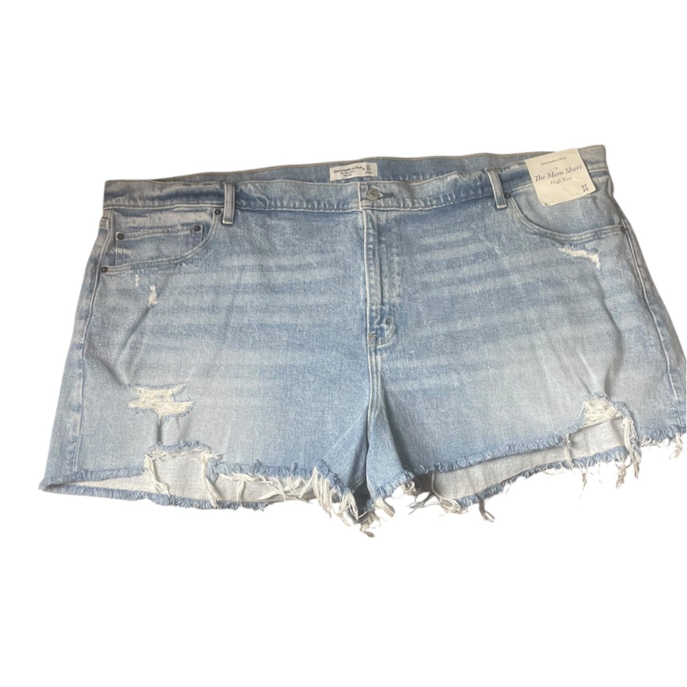 Abercrombie & Fitch The Mom Short High Rise Size 24 NWT